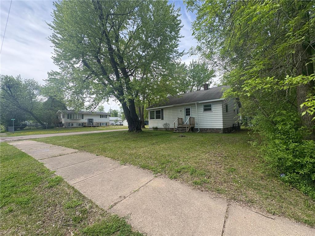 2835 8th Avenue E Hibbing MN 55746 7084761 image1