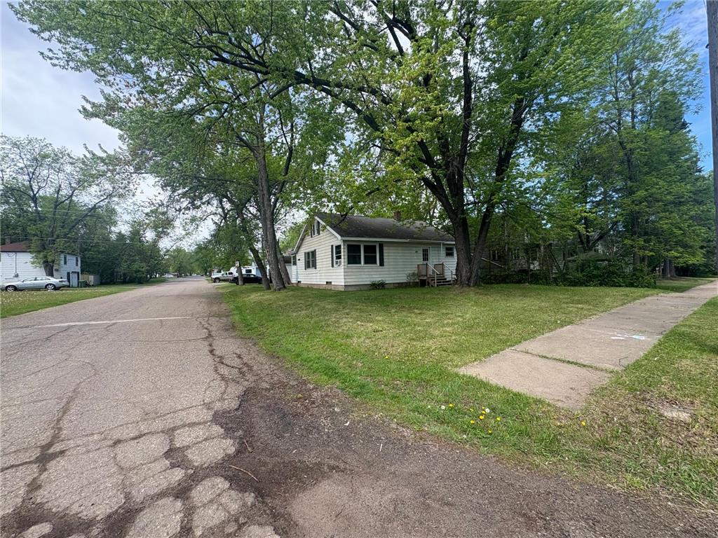 2835 8th Avenue E Hibbing MN 55746 7084761 image15