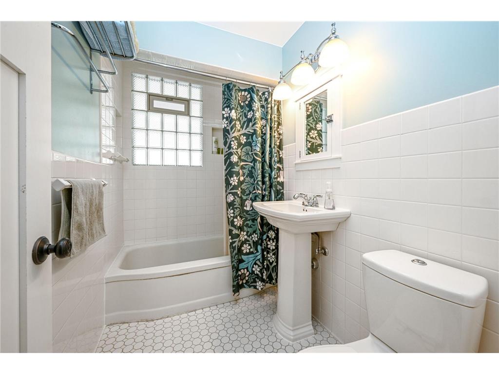 2837 Georgia Avenue S Saint Louis Park MN 55426 7062842 image16