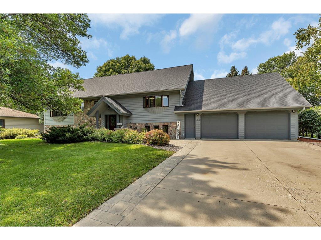 284 23rd Street SE, Willmar, MN, 56201 MLS 6418901 Edina Realty