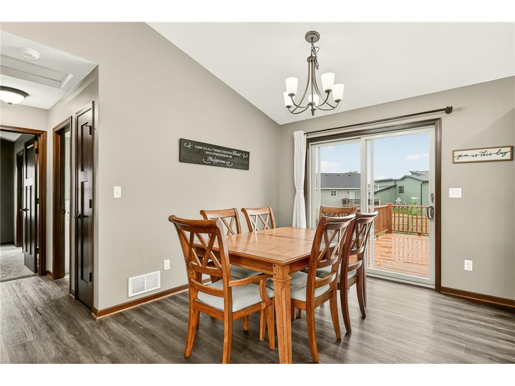 284 Highlands Avenue Zumbrota MN 55992 7084549 image11