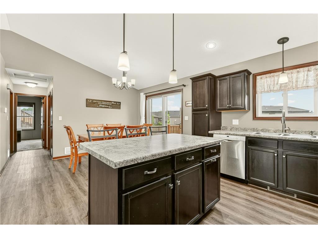 284 Highlands Avenue Zumbrota MN 55992 7084549 image13