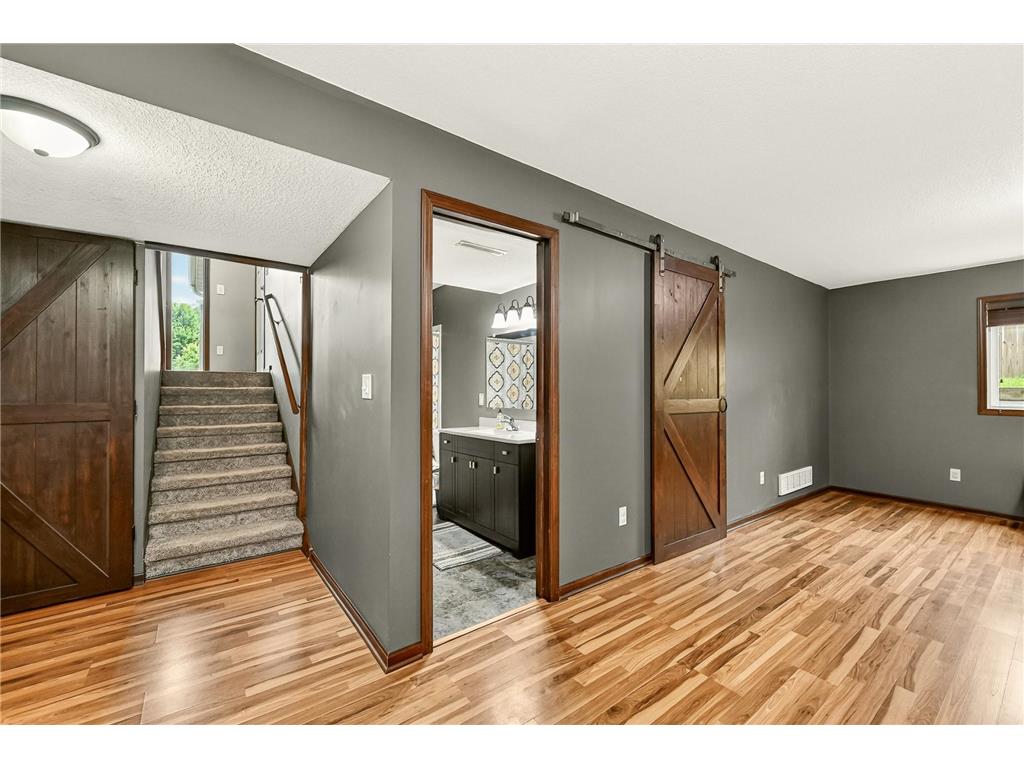 284 Highlands Avenue Zumbrota MN 55992 7084549 image20