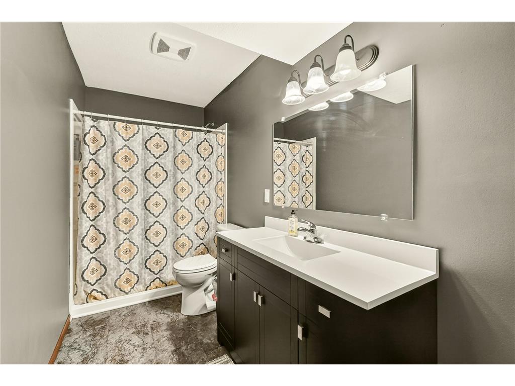 284 Highlands Avenue Zumbrota MN 55992 7084549 image22
