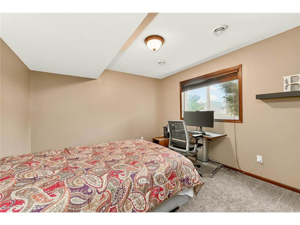 284 Highlands Avenue Zumbrota MN 55992 7084549 image25