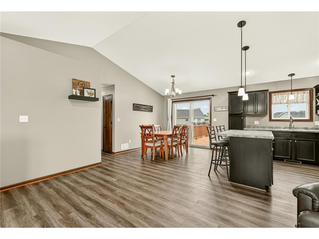 284 Highlands Avenue Zumbrota MN 55992 7084549 image8