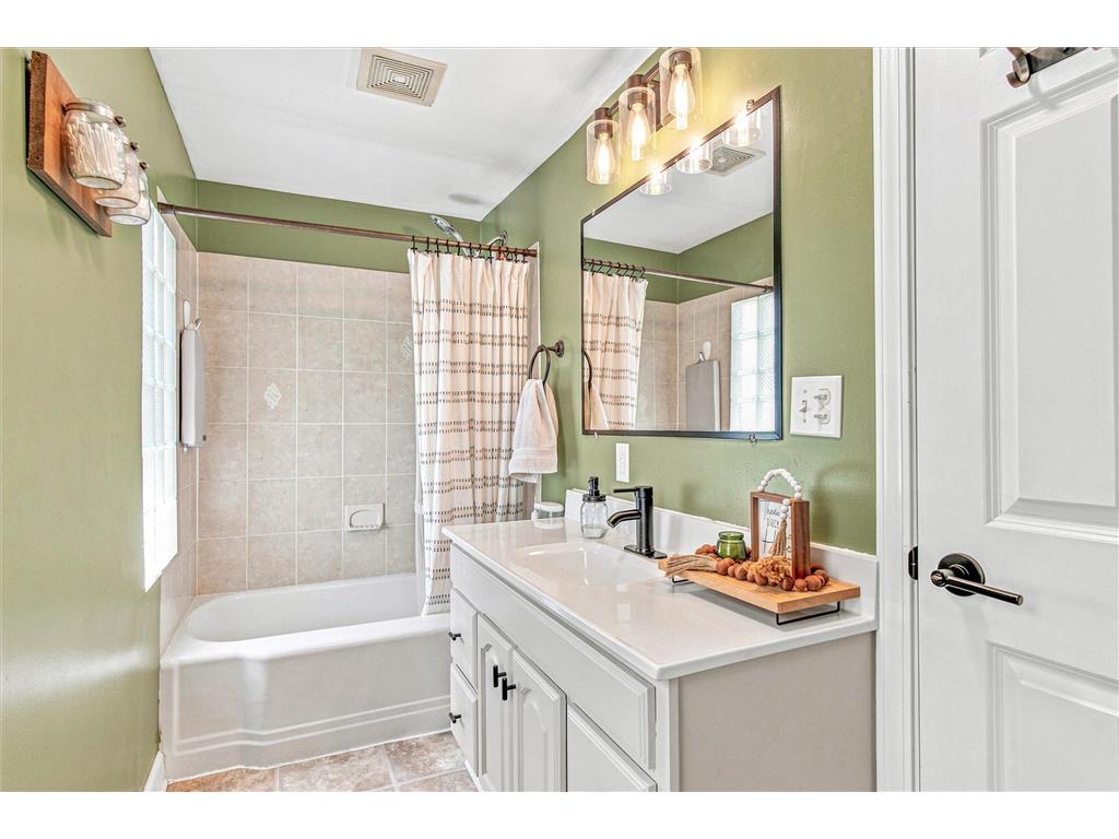 284 Winona Street E Saint Paul MN 55107 7113016 image16