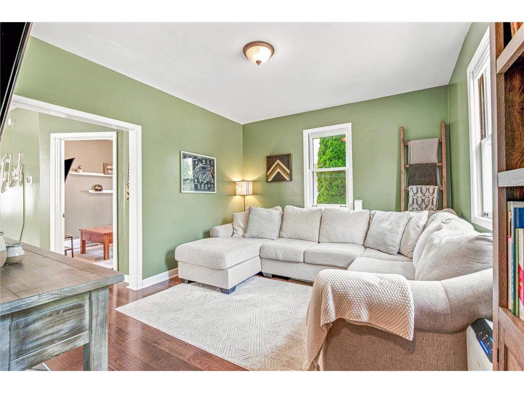 284 Winona Street E Saint Paul MN 55107 7113016 image2