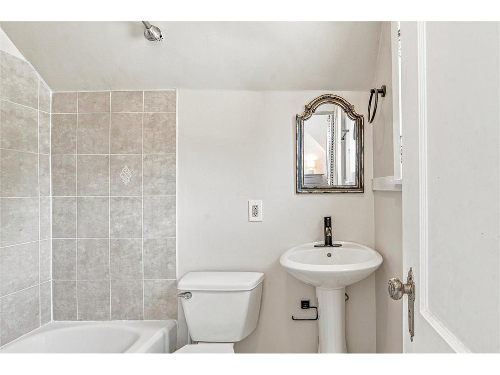 284 Winona Street E Saint Paul MN 55107 7113016 image25