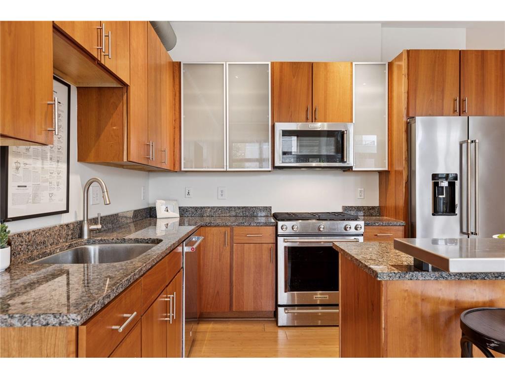 2840 Bryant Avenue S #E303 Minneapolis MN 55408 6823686 image17
