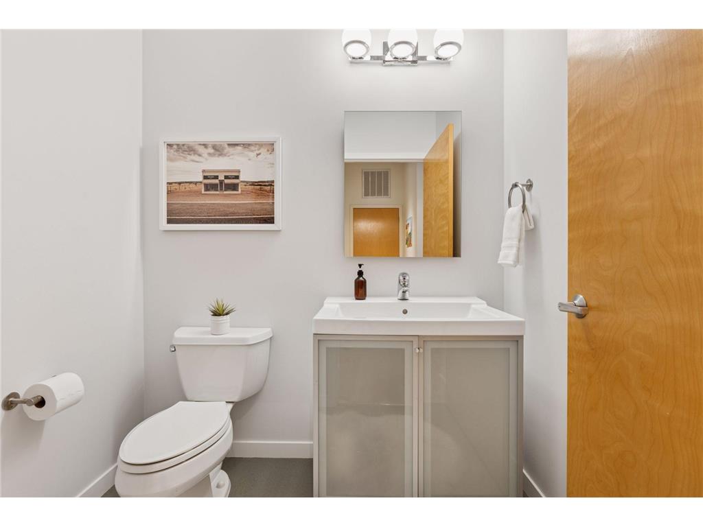 2840 Bryant Avenue S #E303 Minneapolis MN 55408 6823686 image30