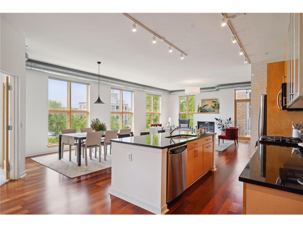 2840 Bryant Avenue S #E305 Minneapolis MN 55408 6361237 image1