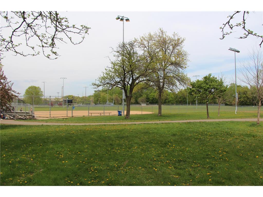 2841 Blackstone Avenue Saint Louis Park MN 55416 7075031 image24