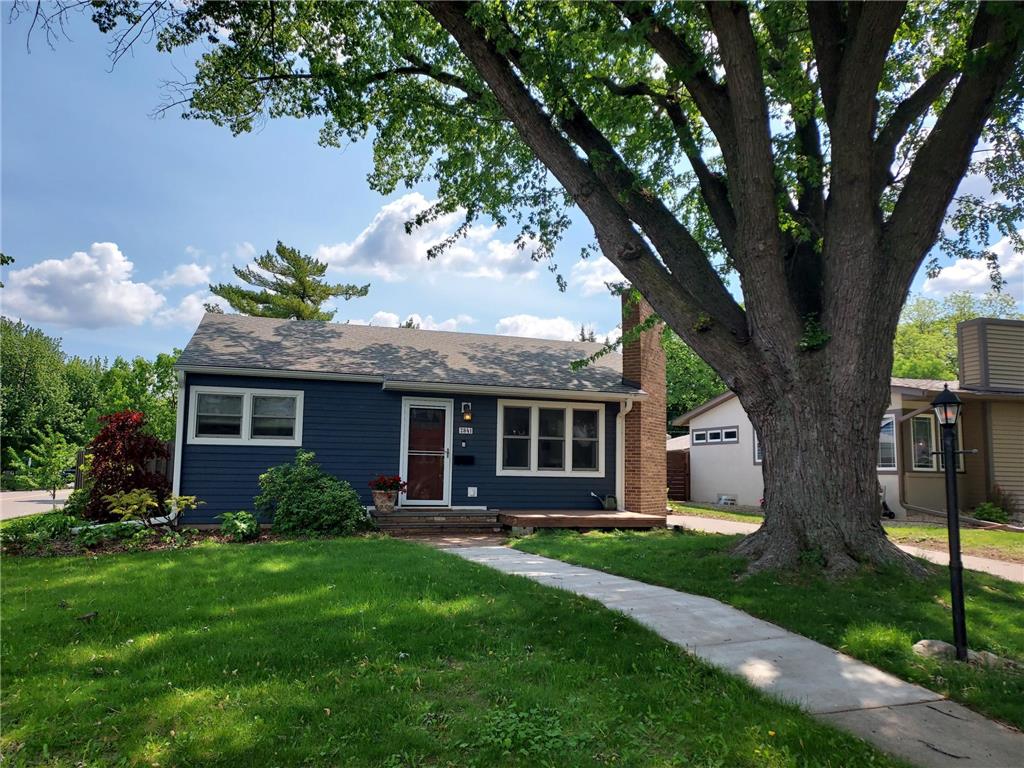 2841 Coolidge Street NE Saint Anthony MN 55418 6732101 image1