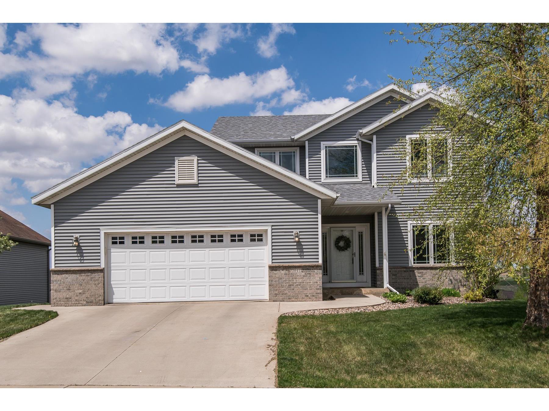 2841 Monroe Drive NW, Rochester, MN 55901 MLS 5757692 Edina Realty