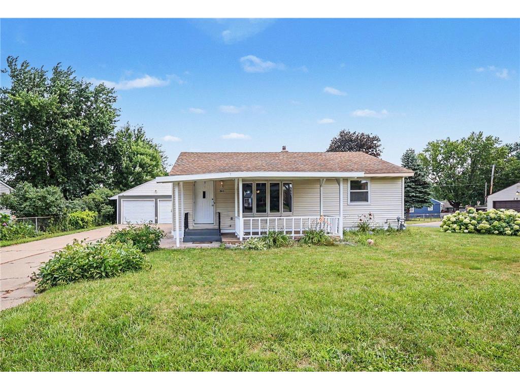 2842 Lexington Avenue S Eagan MN 55121 7111762 image1