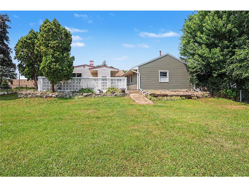 2842 Lexington Avenue S Eagan MN 55121 7111762 image34