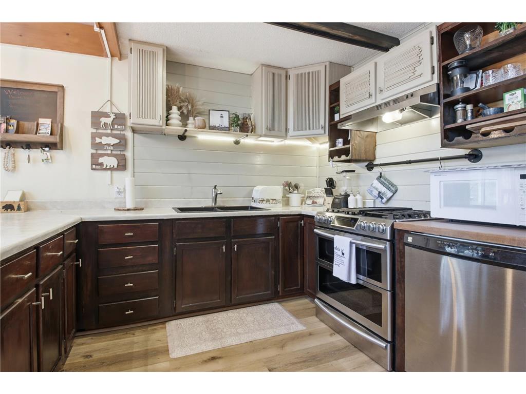 28420 Viking Court Danbury WI 54830 - Birch Island 7067255 image6