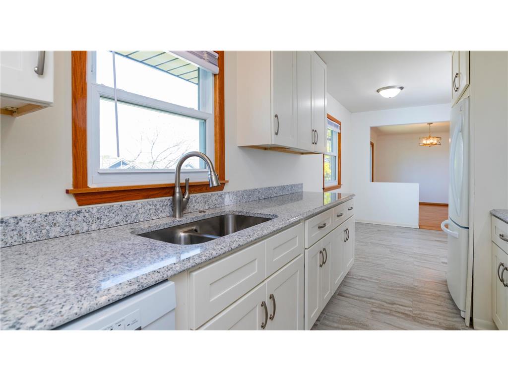 2843 Churchill Street Roseville MN 55113 7074538 image13
