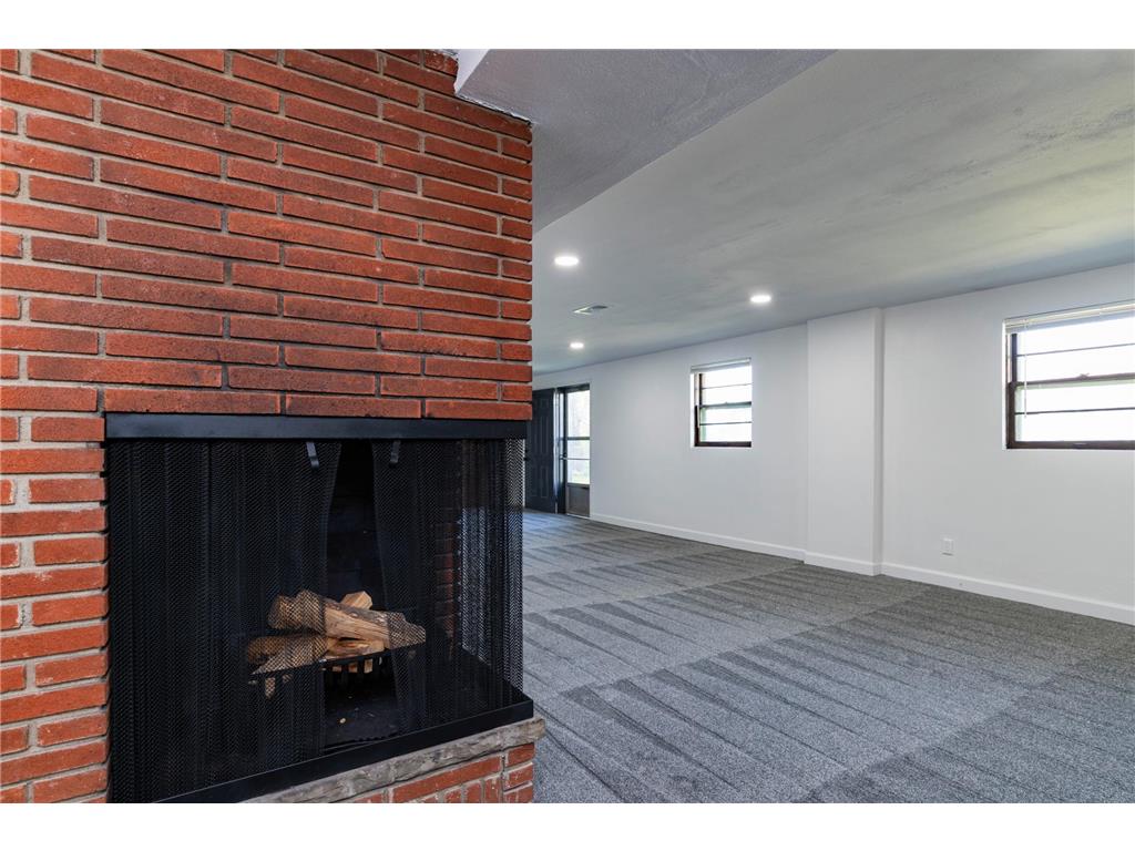 2843 Churchill Street Roseville MN 55113 7074538 image23