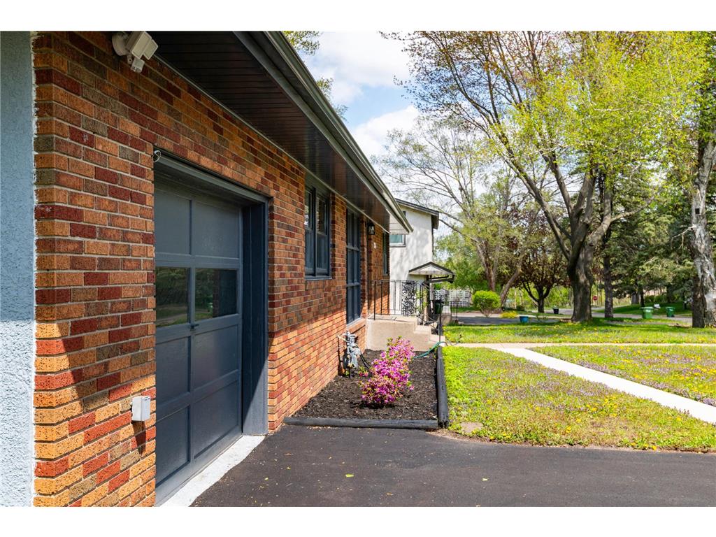 2843 Churchill Street Roseville MN 55113 7074538 image32