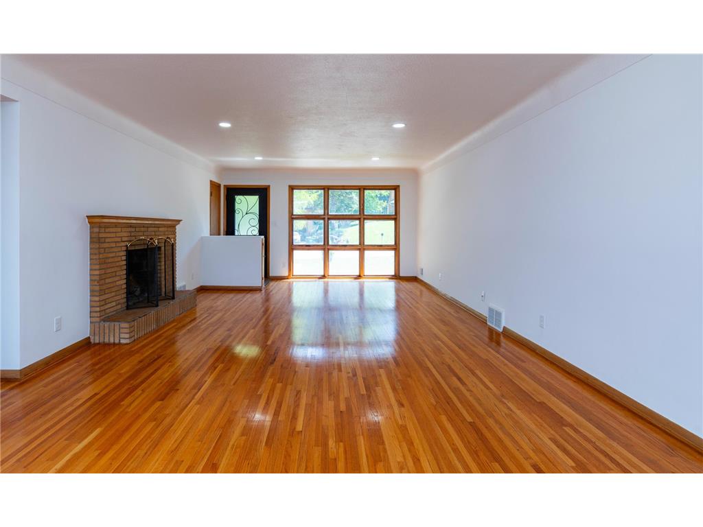 2843 Churchill Street Roseville MN 55113 7074538 image8