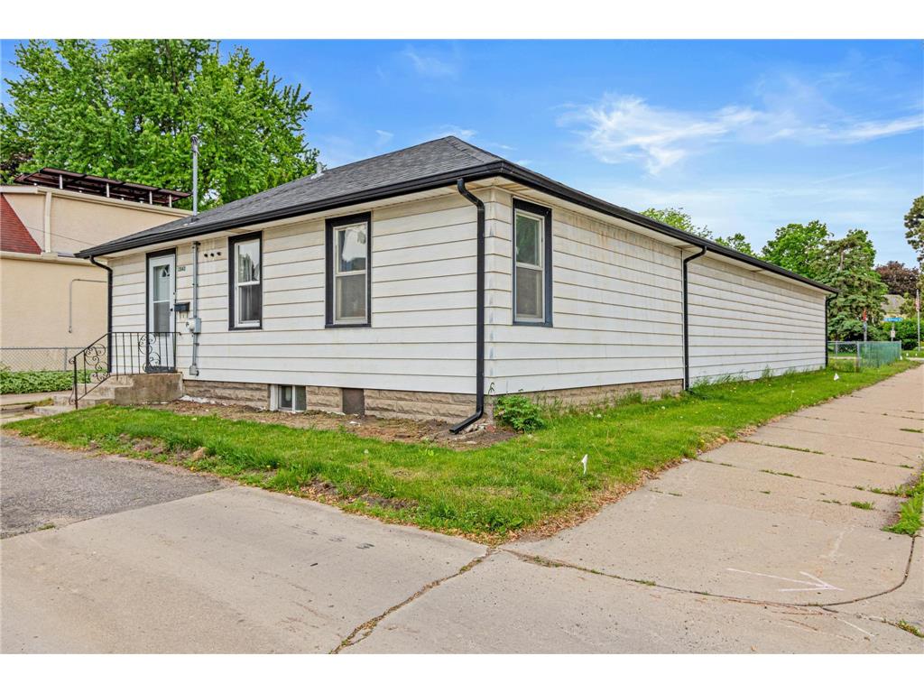 2843 Mckinley Street NE Minneapolis MN 55418 7078889 image24