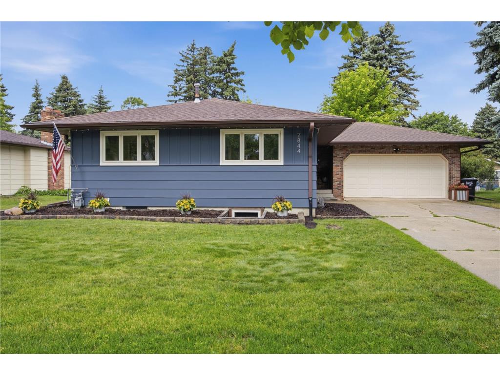 2844 Hickory Street N Fargo ND 58102 7098243 image1
