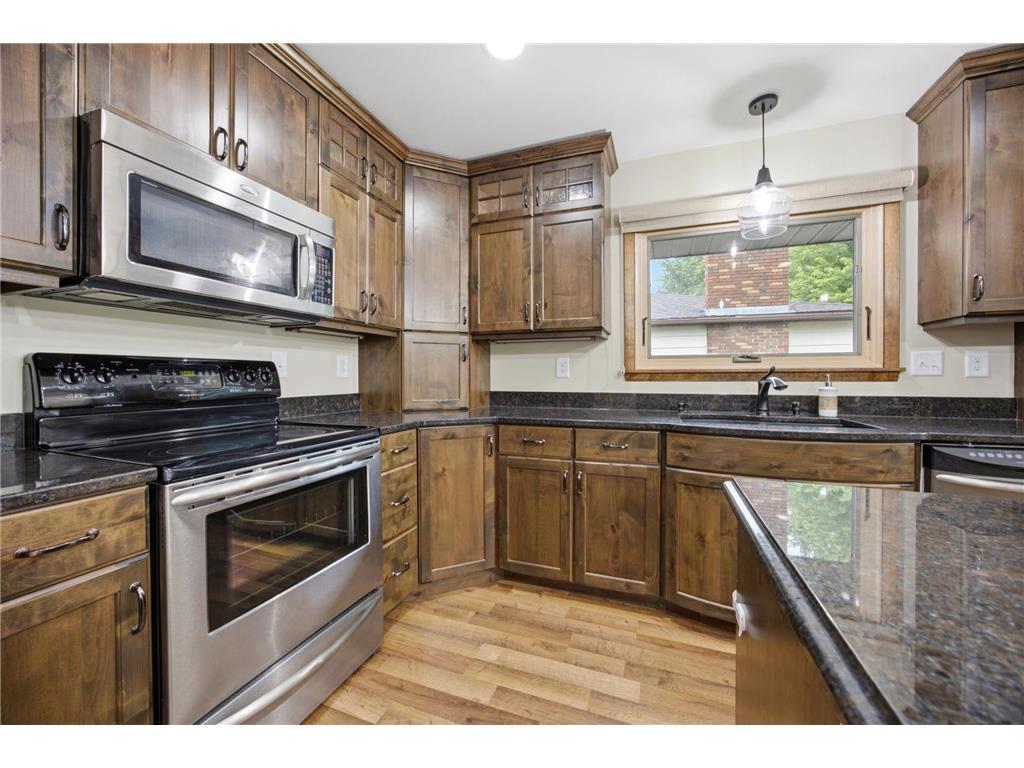 2844 Hickory Street N Fargo ND 58102 7098243 image9