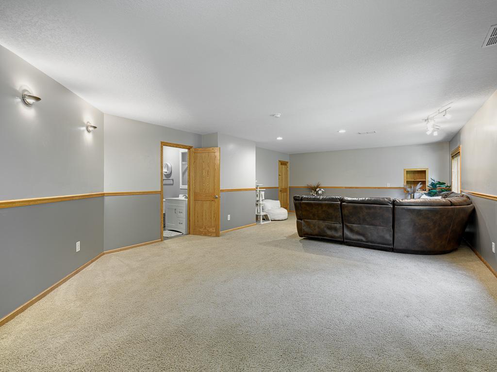 2845 85th Court NE Blaine MN 55449 7095990 image18