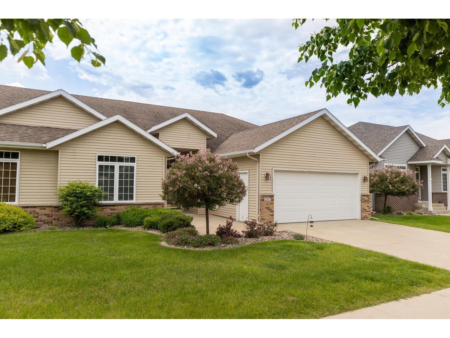 2847 Viola Heights Drive NE, Rochester, MN 55906 MLS 5769174 Edina