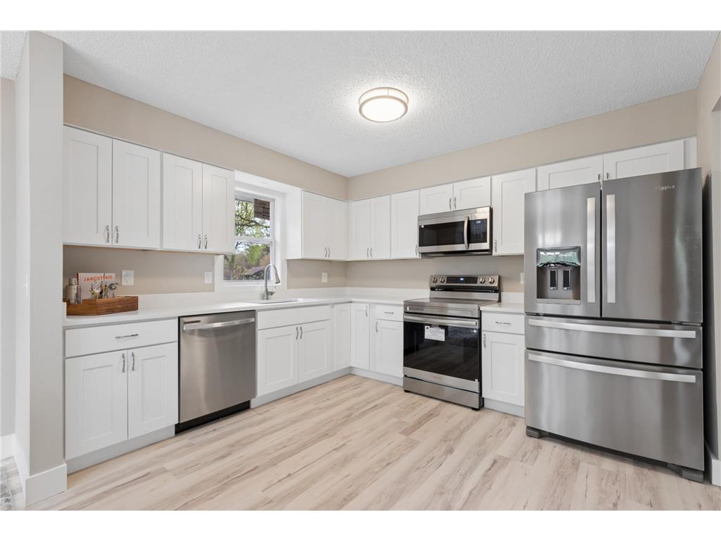 2848 Ardan Avenue Mounds View MN 55112 7068550 image1