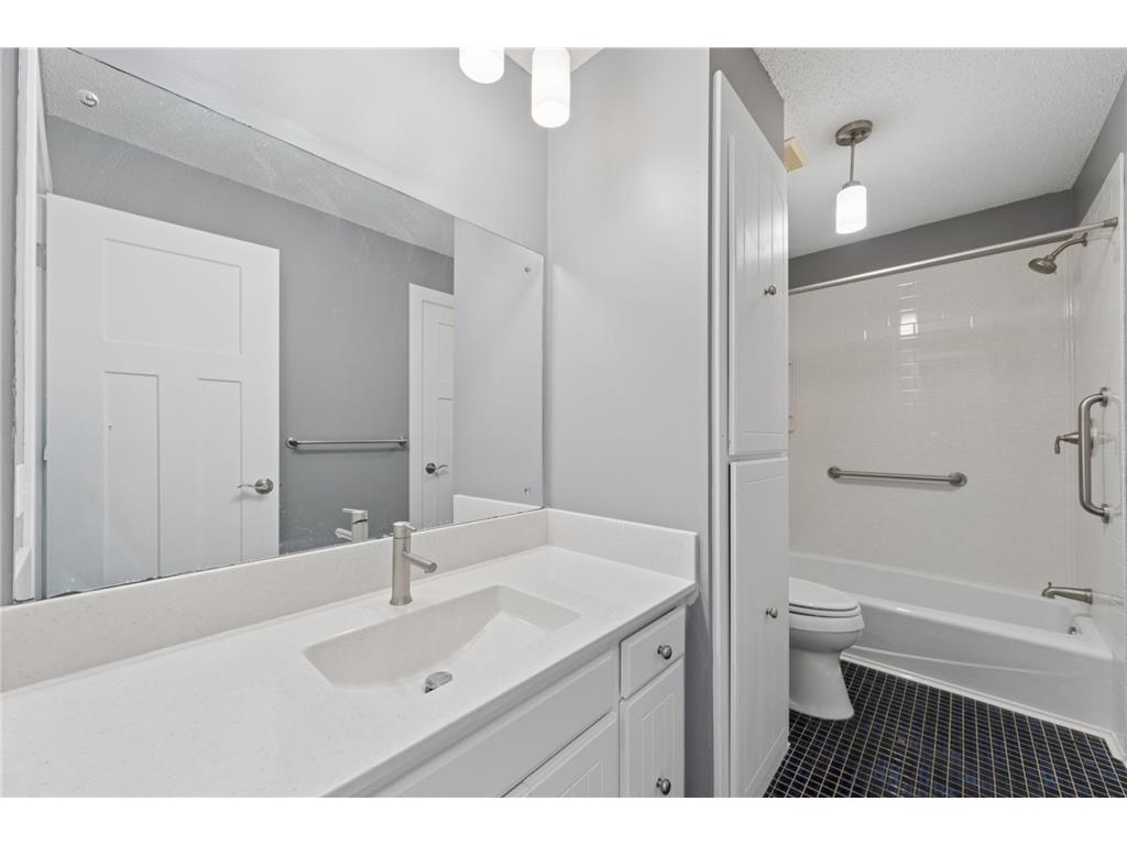 2848 Ardan Avenue Mounds View MN 55112 7068550 image11