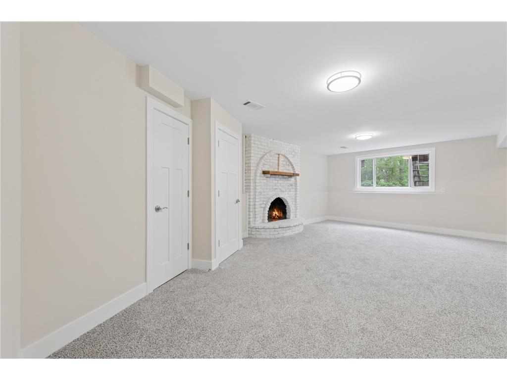 2848 Ardan Avenue Mounds View MN 55112 7068550 image15