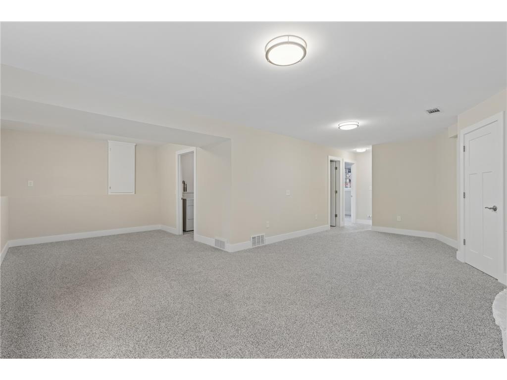 2848 Ardan Avenue Mounds View MN 55112 7068550 image16