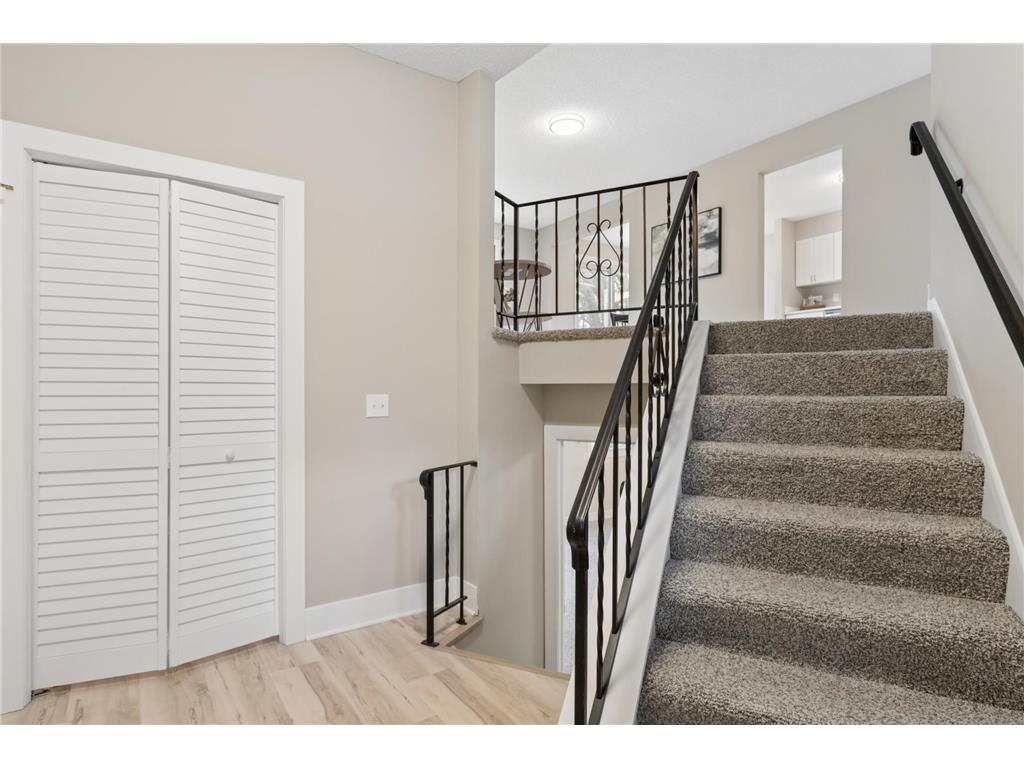2848 Ardan Avenue Mounds View MN 55112 7068550 image3