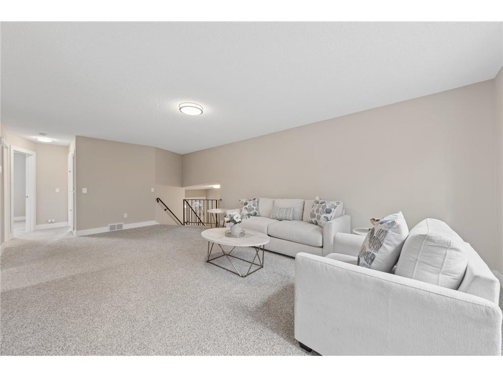 2848 Ardan Avenue Mounds View MN 55112 7068550 image5