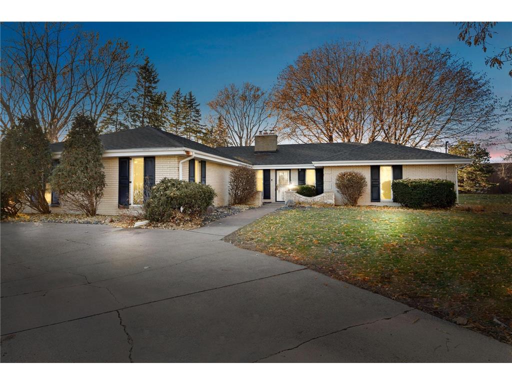 2849 Centerville Road Little Canada MN 55117 6468101 image1