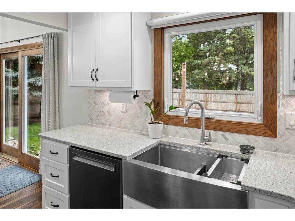 2849 Hickory Street N Fargo ND 58102 7095931 image13
