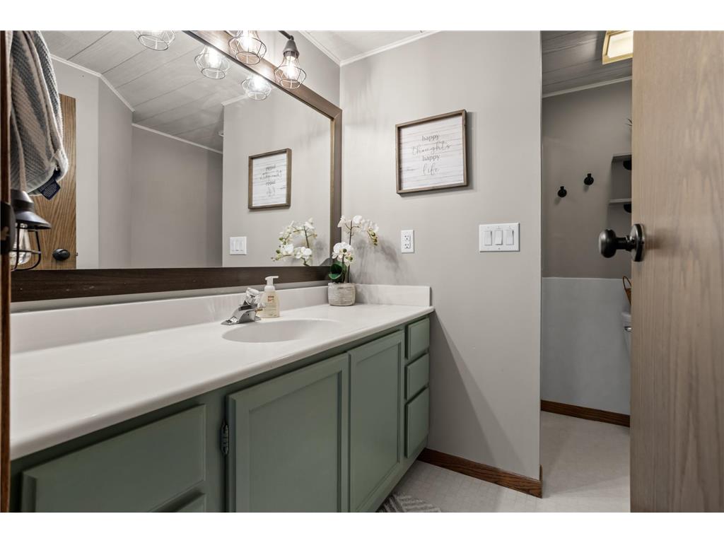 2849 Hickory Street N Fargo ND 58102 7095931 image32