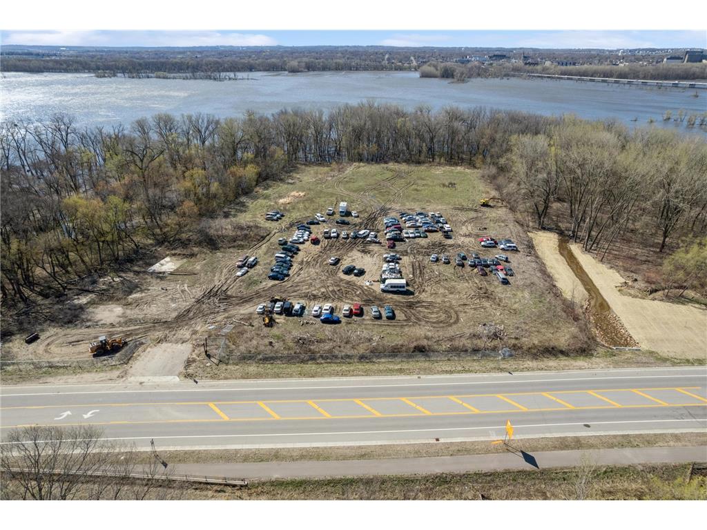 285 Flying Cloud Drive Chanhassen MN 55318 6799967 image1