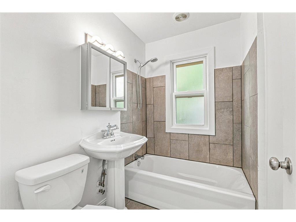 285 Hazelwood Street Saint Paul MN 55106 7109597 image13