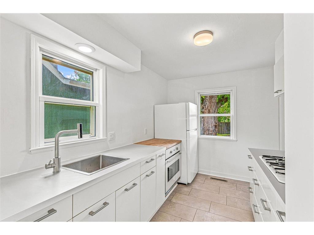 285 Hazelwood Street Saint Paul MN 55106 7109597 image14