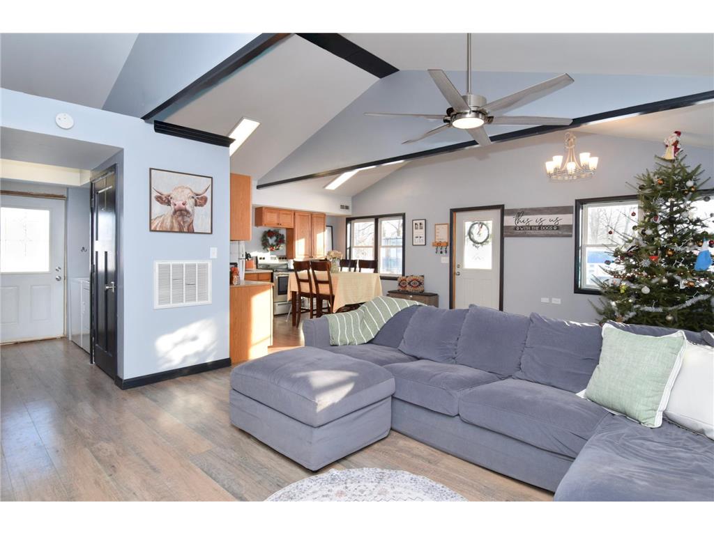 285 Pokegama Avenue W Henriette MN 55036 7002941 image2