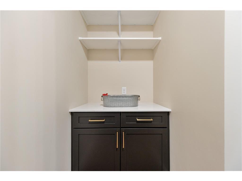 2850 Victoria Street N Roseville MN 55113 - Owasso 6753681 image17