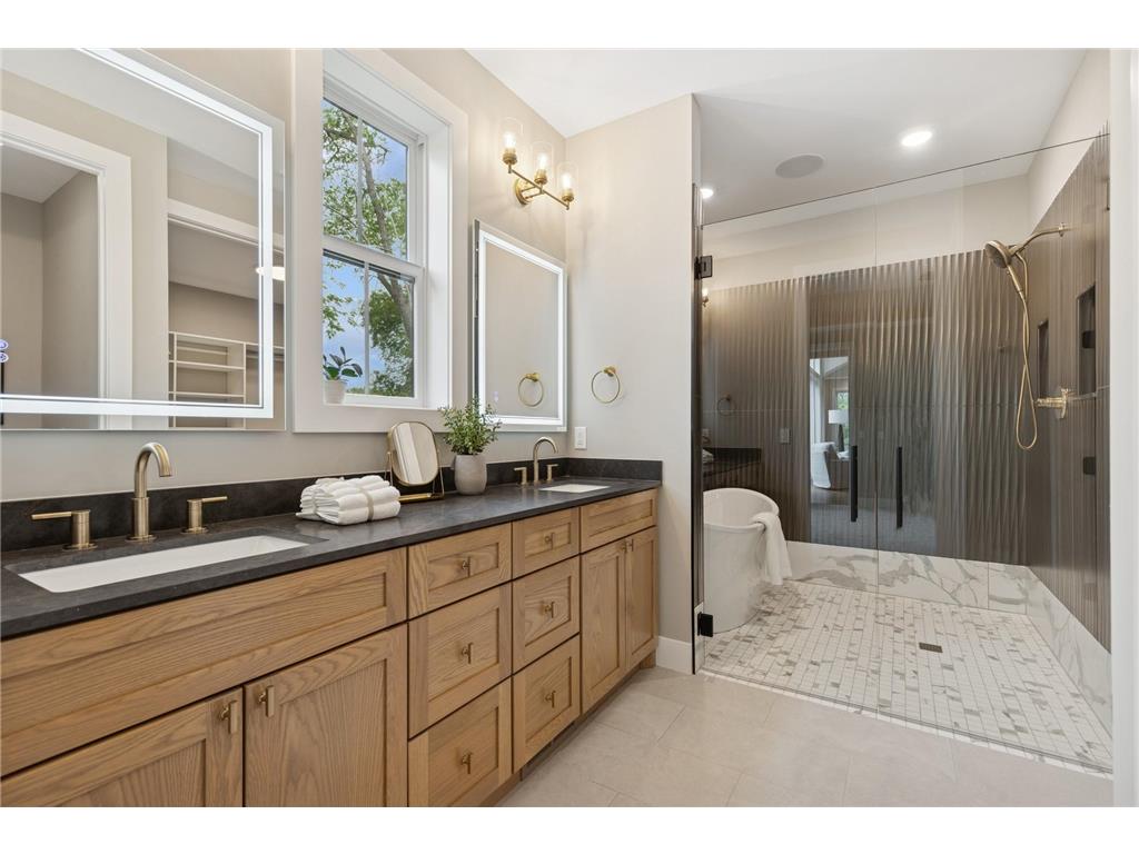 2850 Victoria Street N Roseville MN 55113 - Owasso 6753681 image24