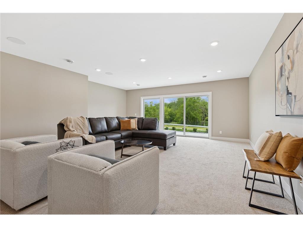 2850 Victoria Street N Roseville MN 55113 - Owasso 6753681 image36