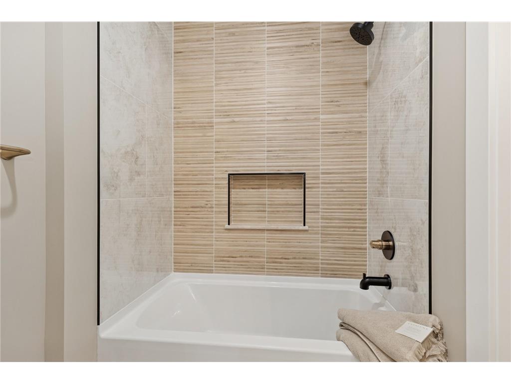 2850 Victoria Street N Roseville MN 55113 - Owasso 6753681 image43