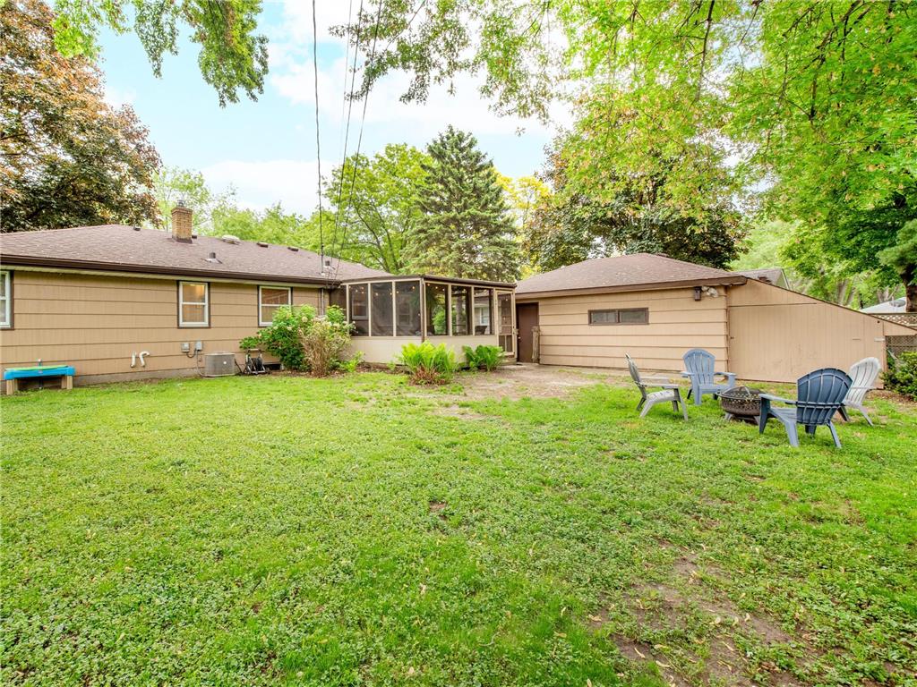 2851 Dellwood Street Roseville MN 55113 7078384 image10