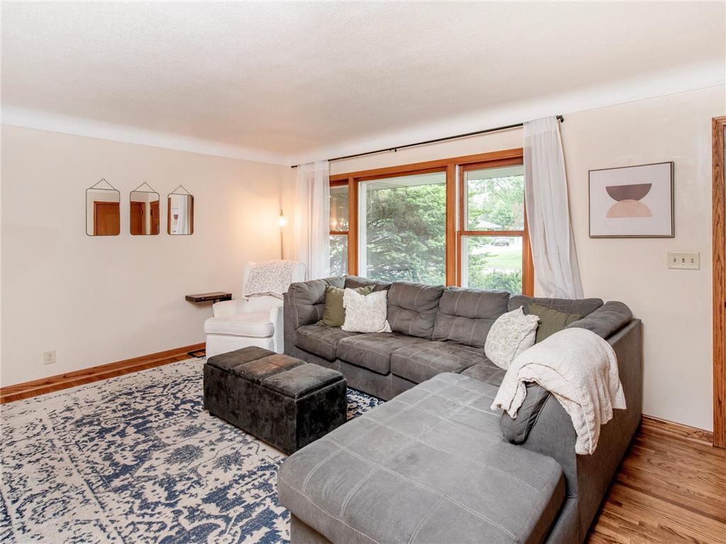 2851 Dellwood Street Roseville MN 55113 7078384 image16